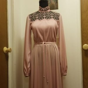 VTG 1970s Blushing Pink Long Sleeve Gown Dress